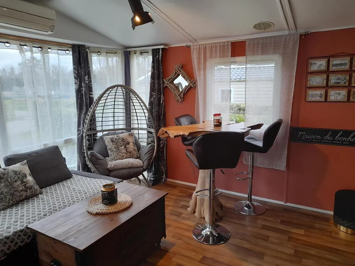 Le Petit Bonheur Hotel Pont-Aven Campsite